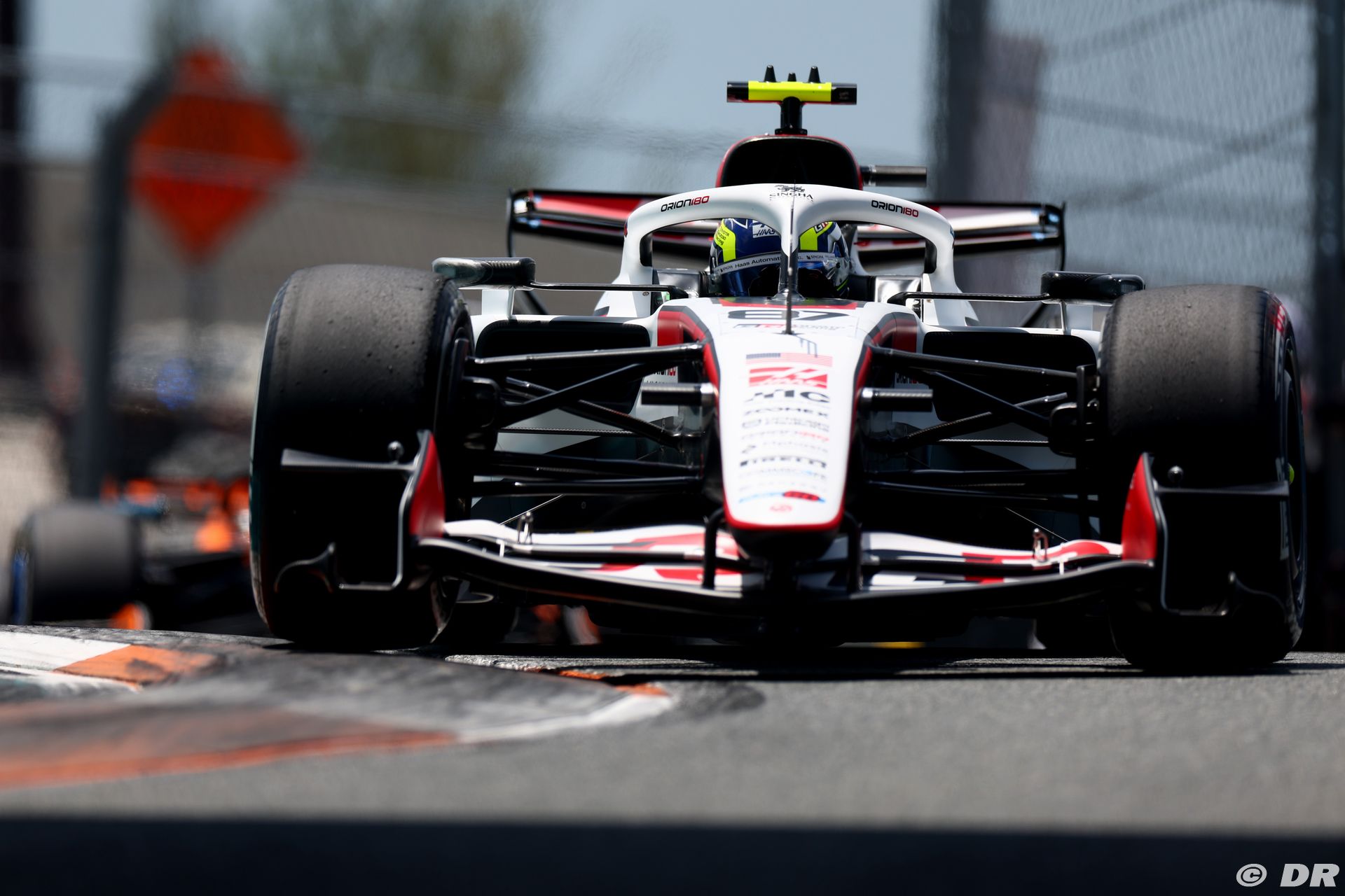 haas1_9_-3.jpg