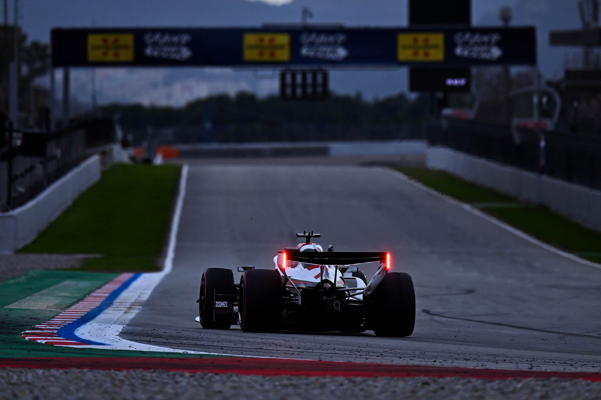 haas_14_-5.jpg