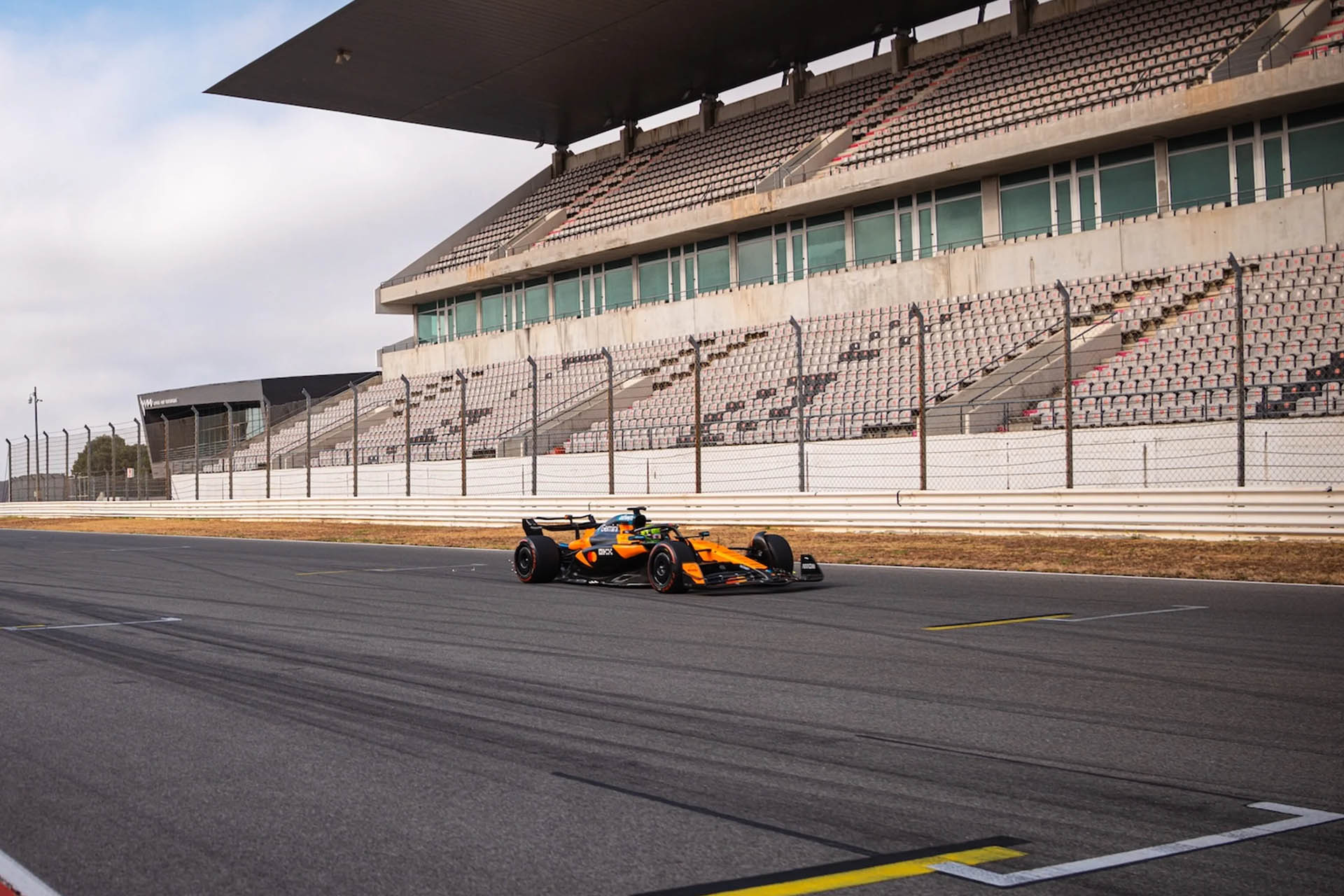 lando_norris_portimao_tpc_2.jpg