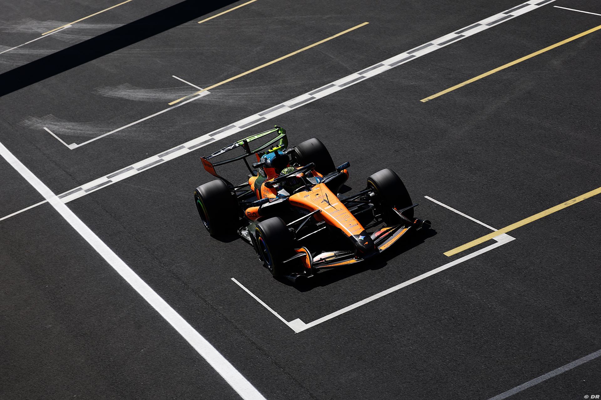 mclaren1_120_-2.jpg