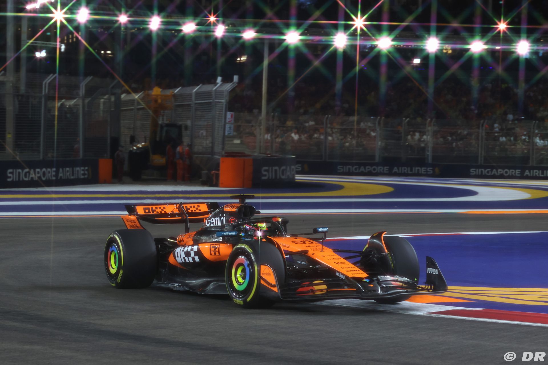 mclaren1_176_.jpg