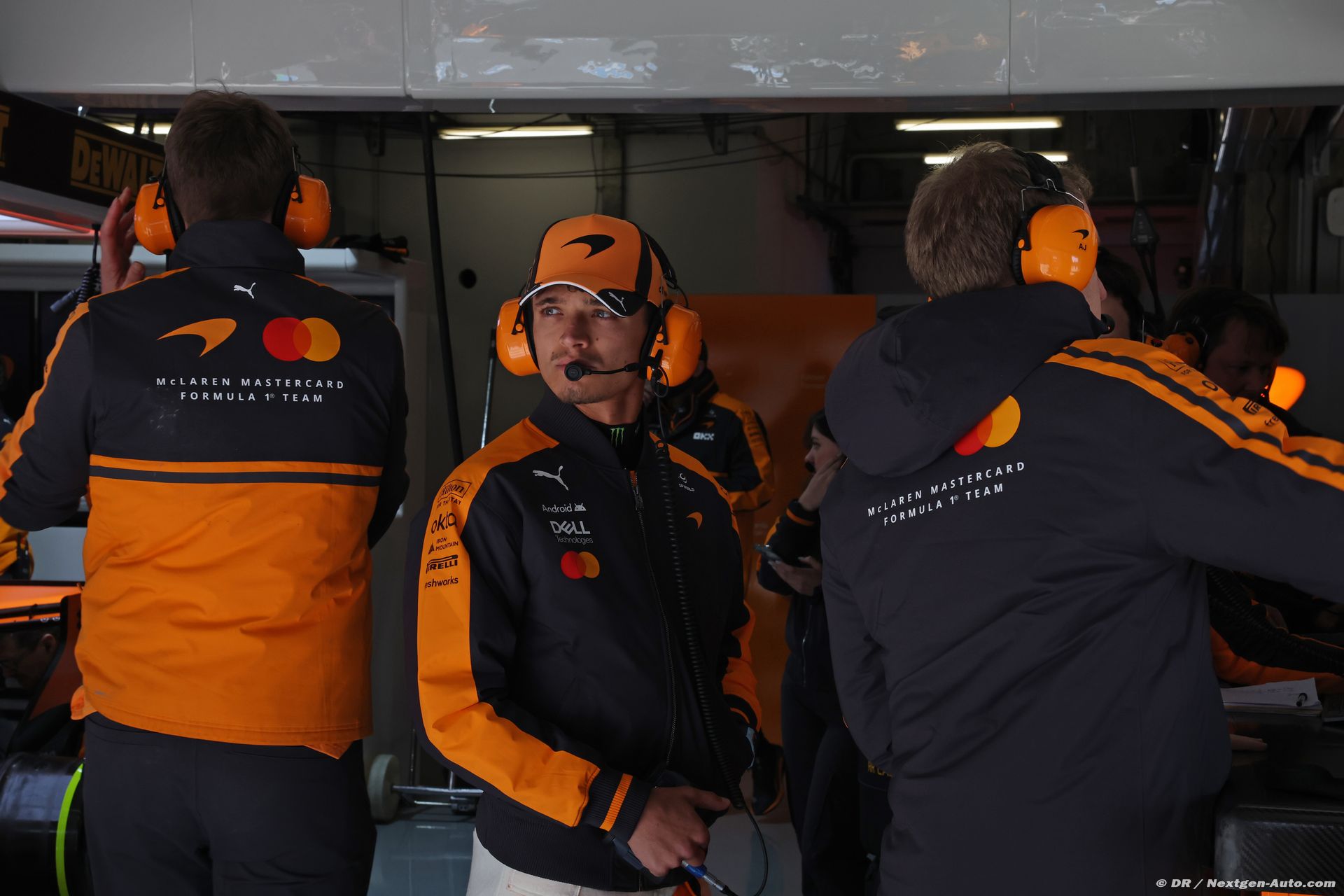 mclaren1_28_-2.jpg
