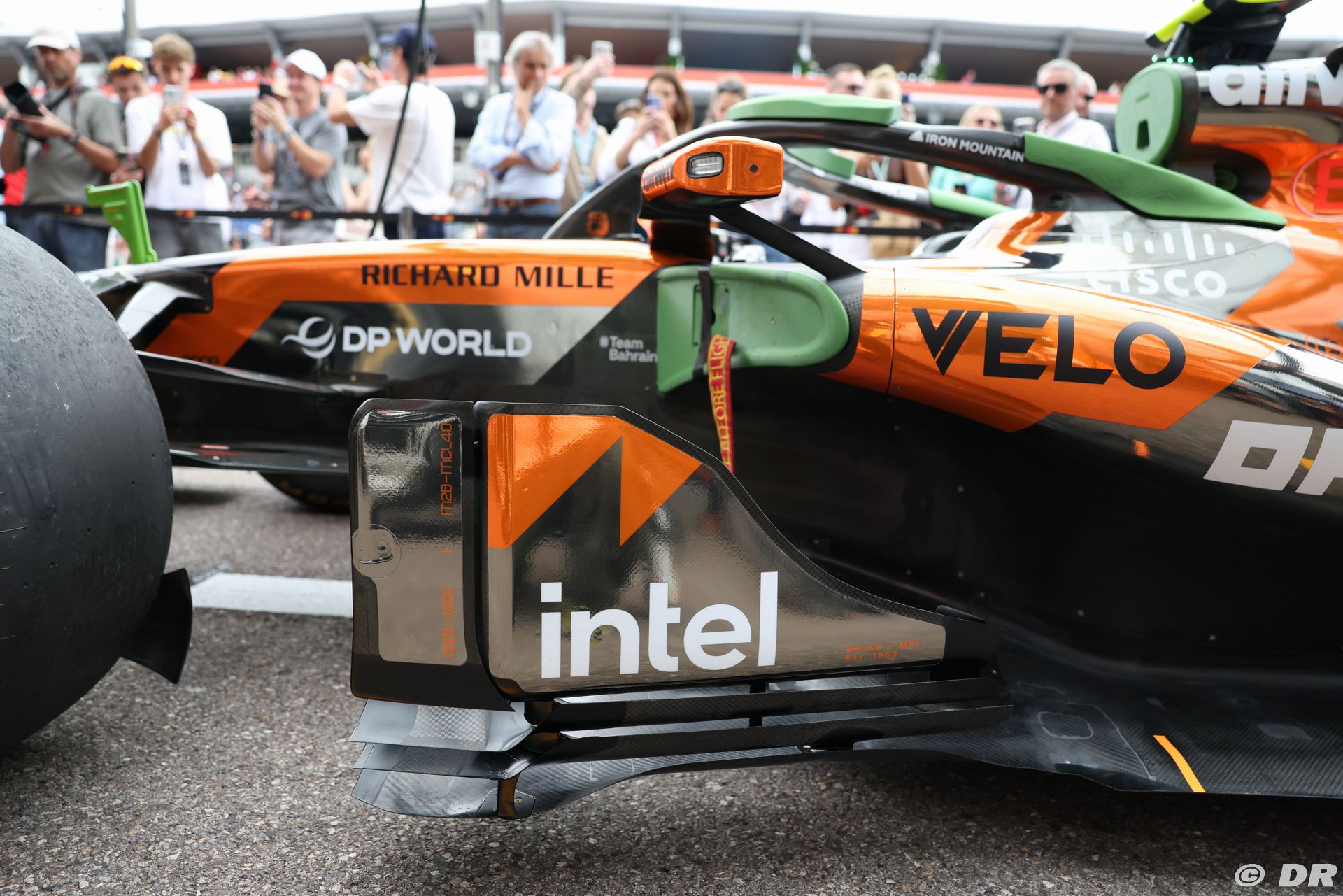 mclaren1_40_-2.jpg