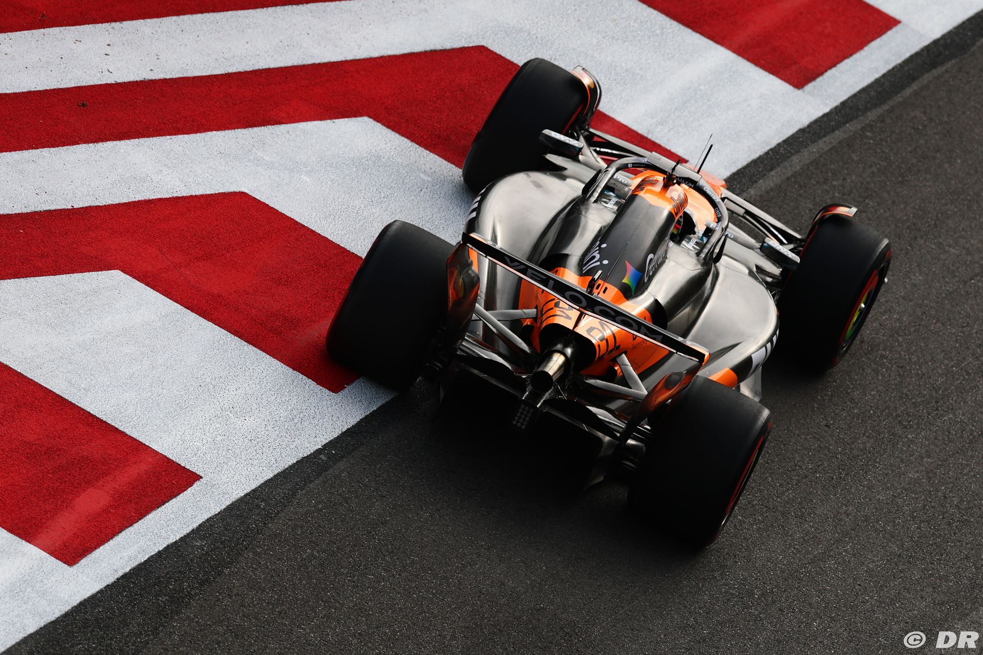 mclaren1_91_.jpg