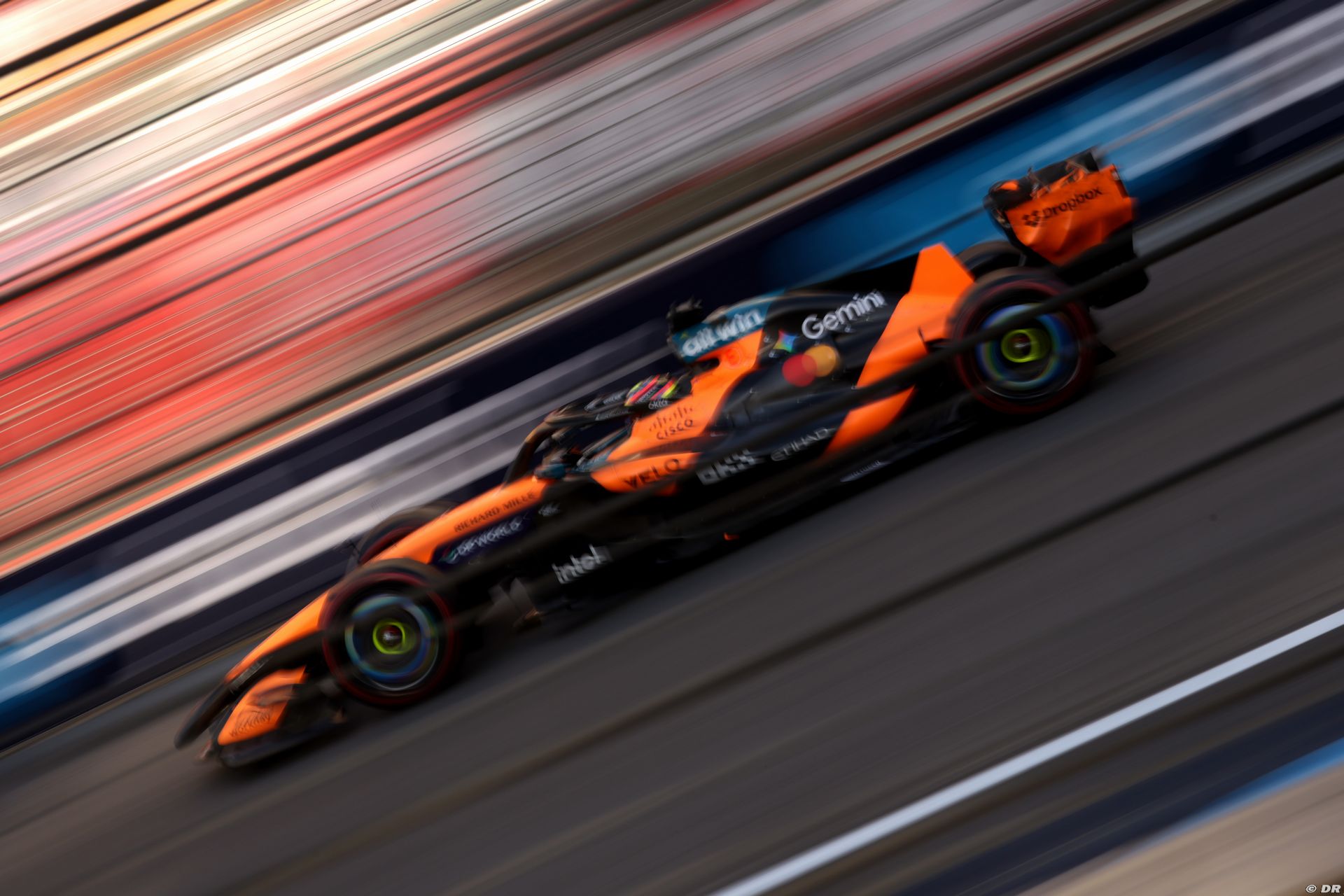 mclaren2_182_-2.jpg