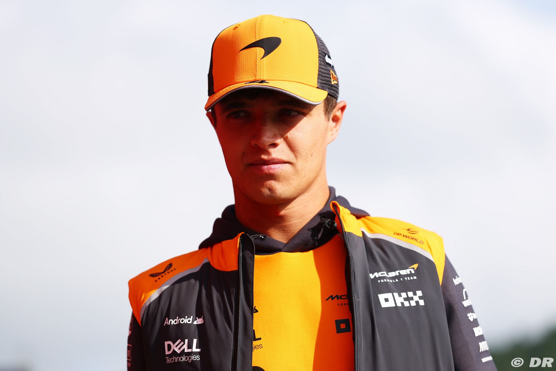 mclaren2_34_.jpg