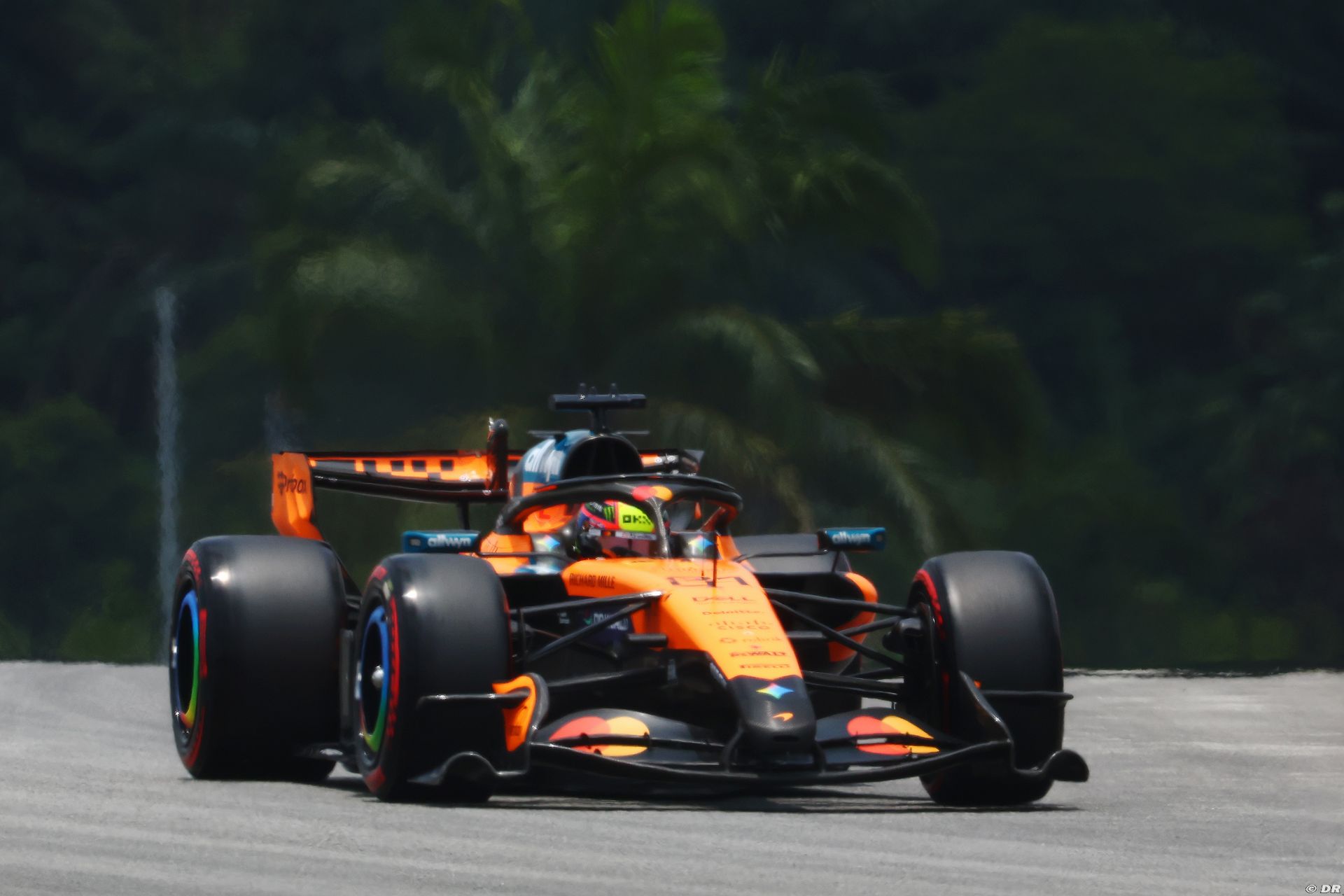 mclaren2_47_.jpg