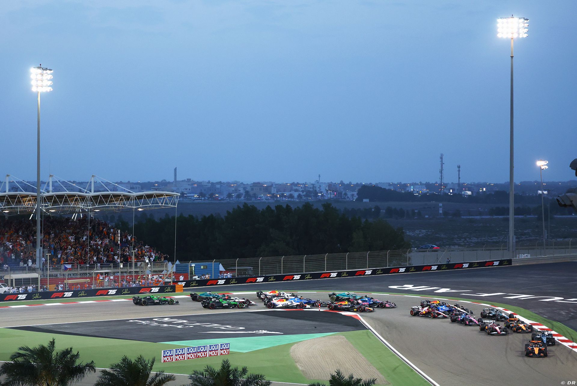 mclaren3_128_.jpg