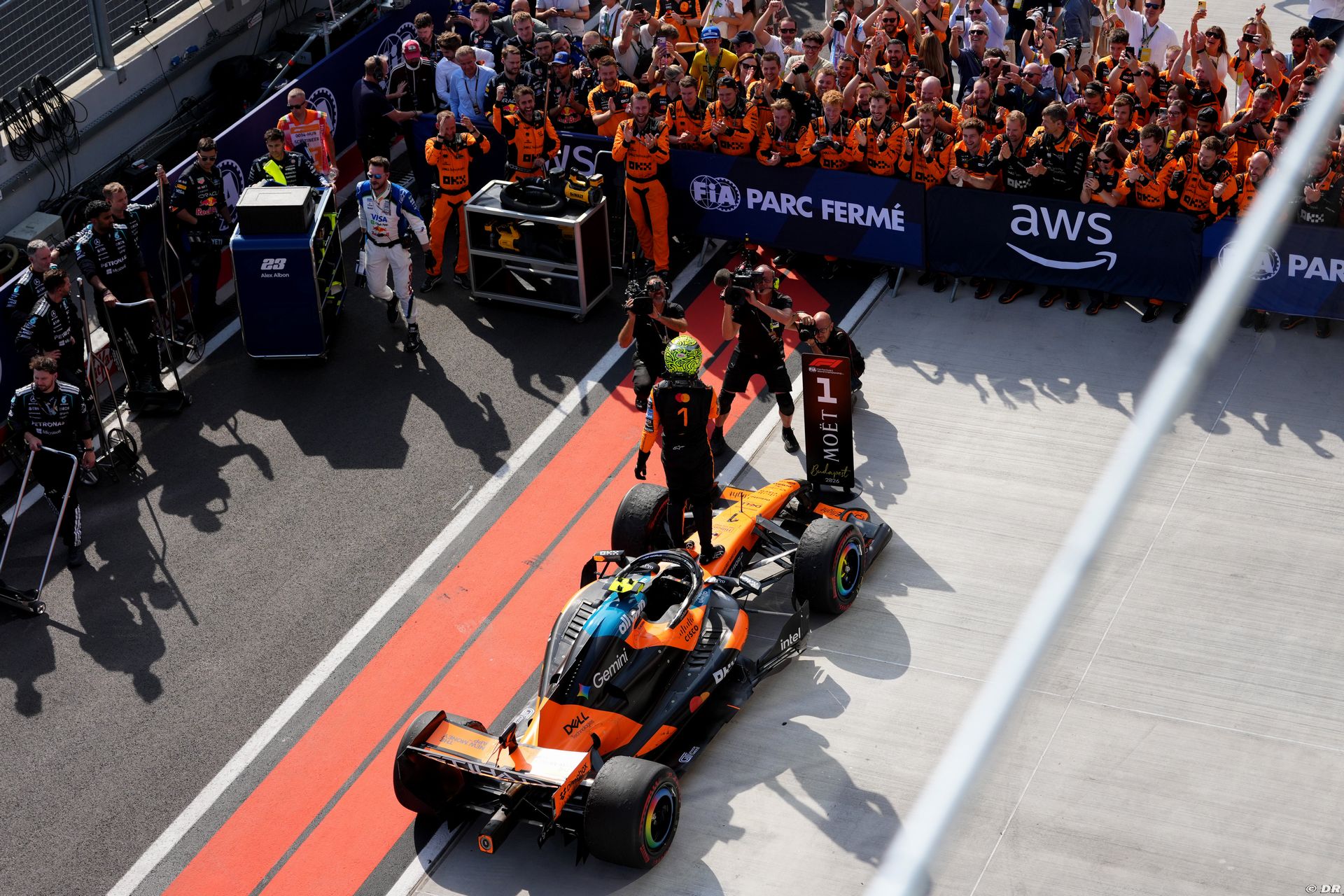 mclaren3_183_-4.jpg