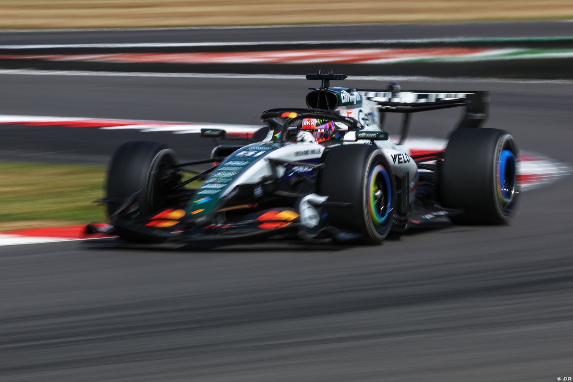 mclaren3_202_-3.jpg