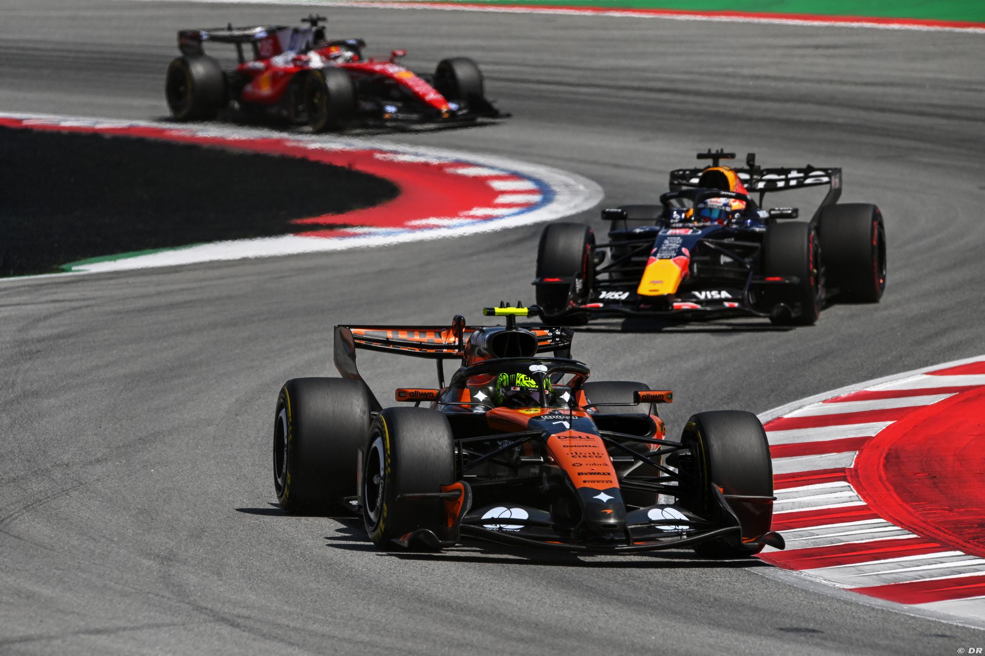 mclaren3_44_-3.jpg