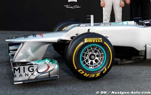 mercedes-launch-02_210212.jpg