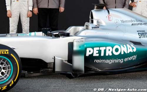 mercedes-launch-03_210212.jpg