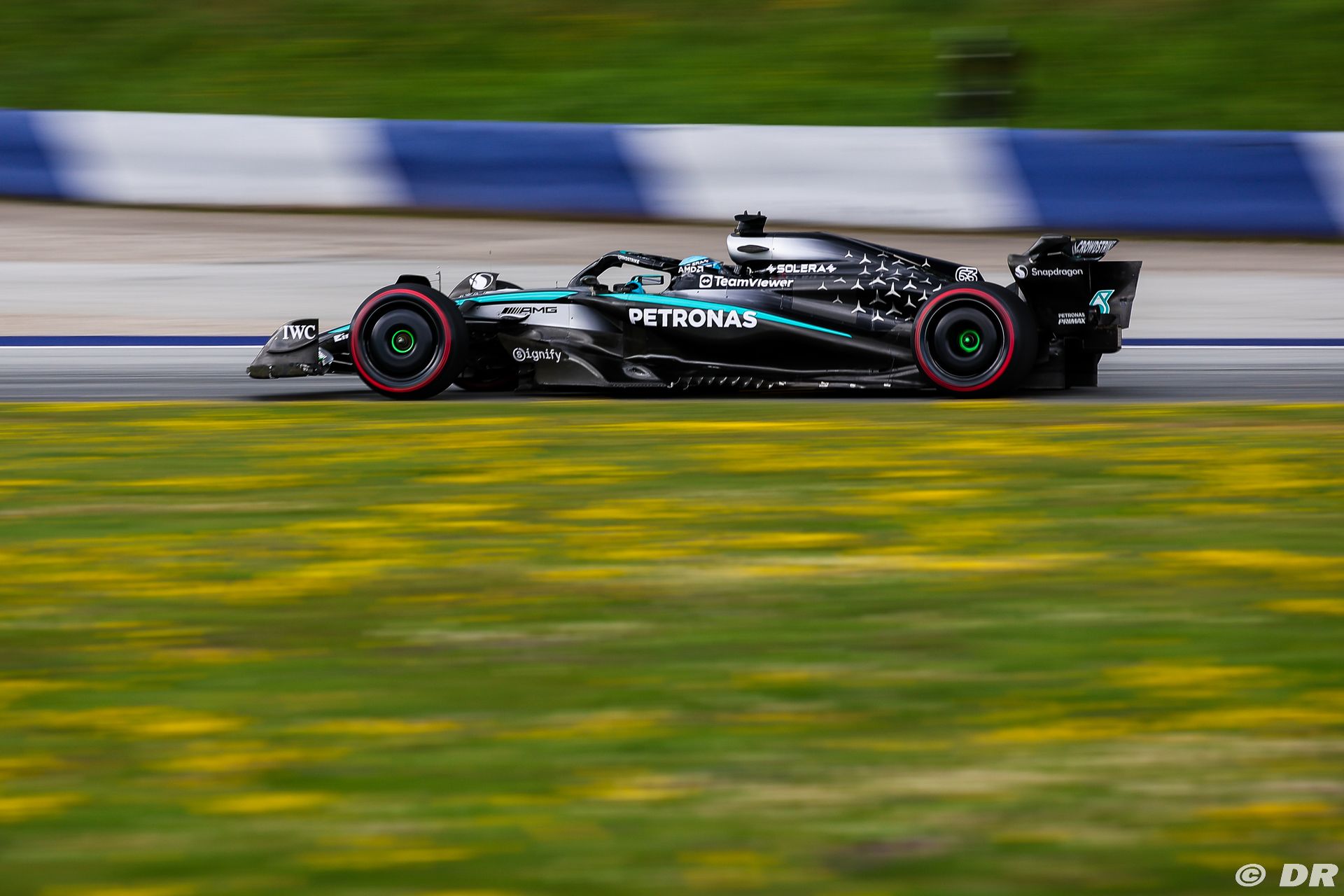mercedes3_16_-2.jpg