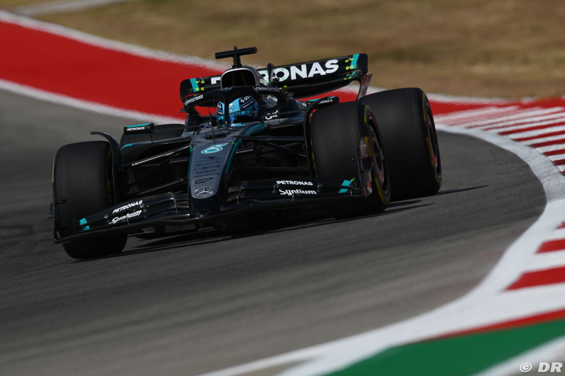 mercedes3_37_-4.jpg