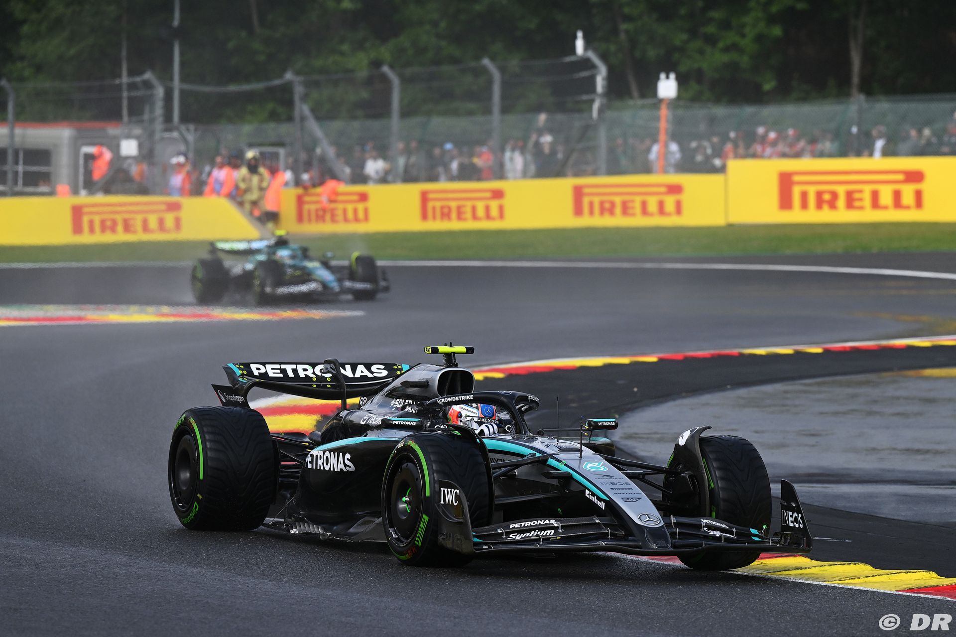 mercedes3_39_-2.jpg