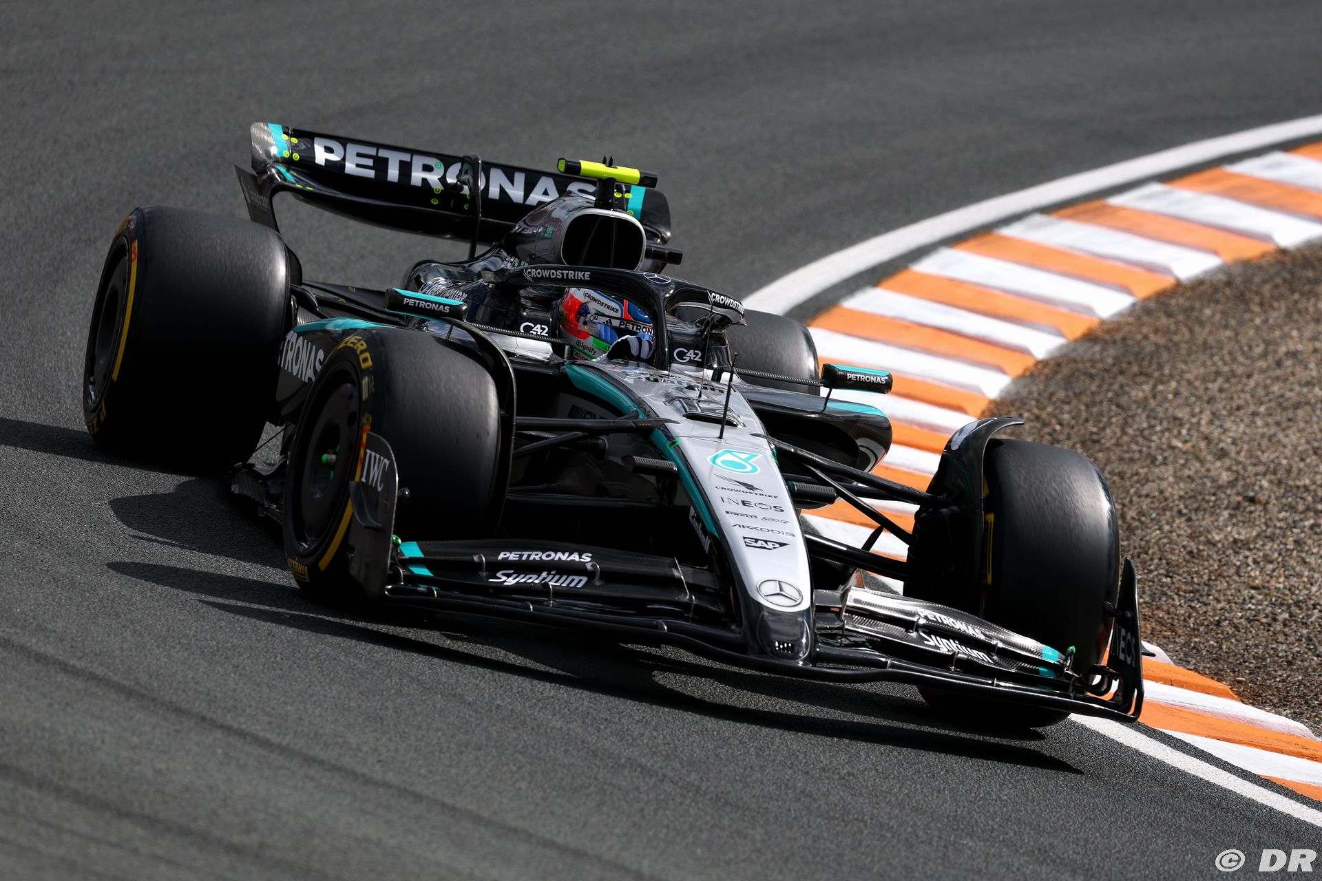 mercedes3_5_-7.jpg