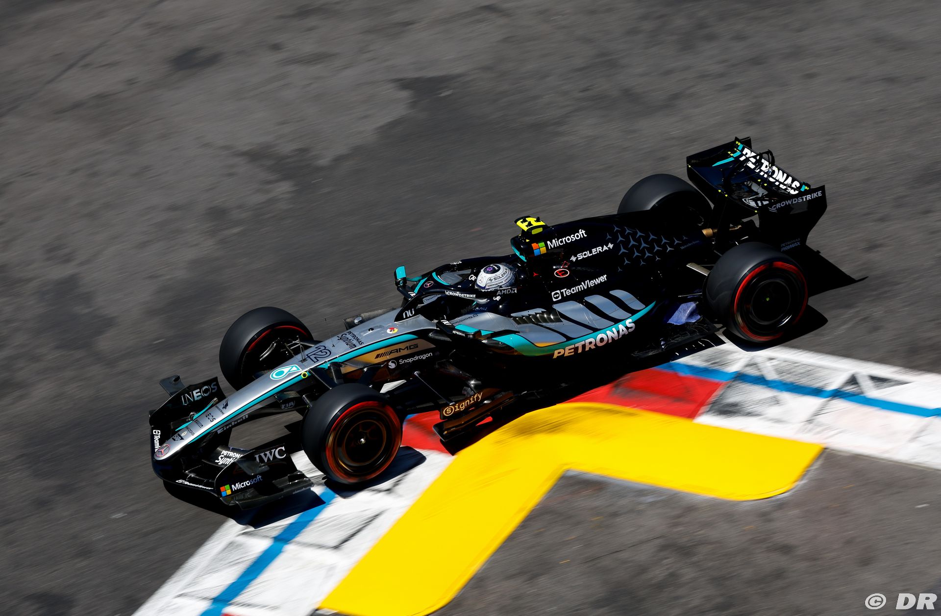 mercedes_21_-2.jpg