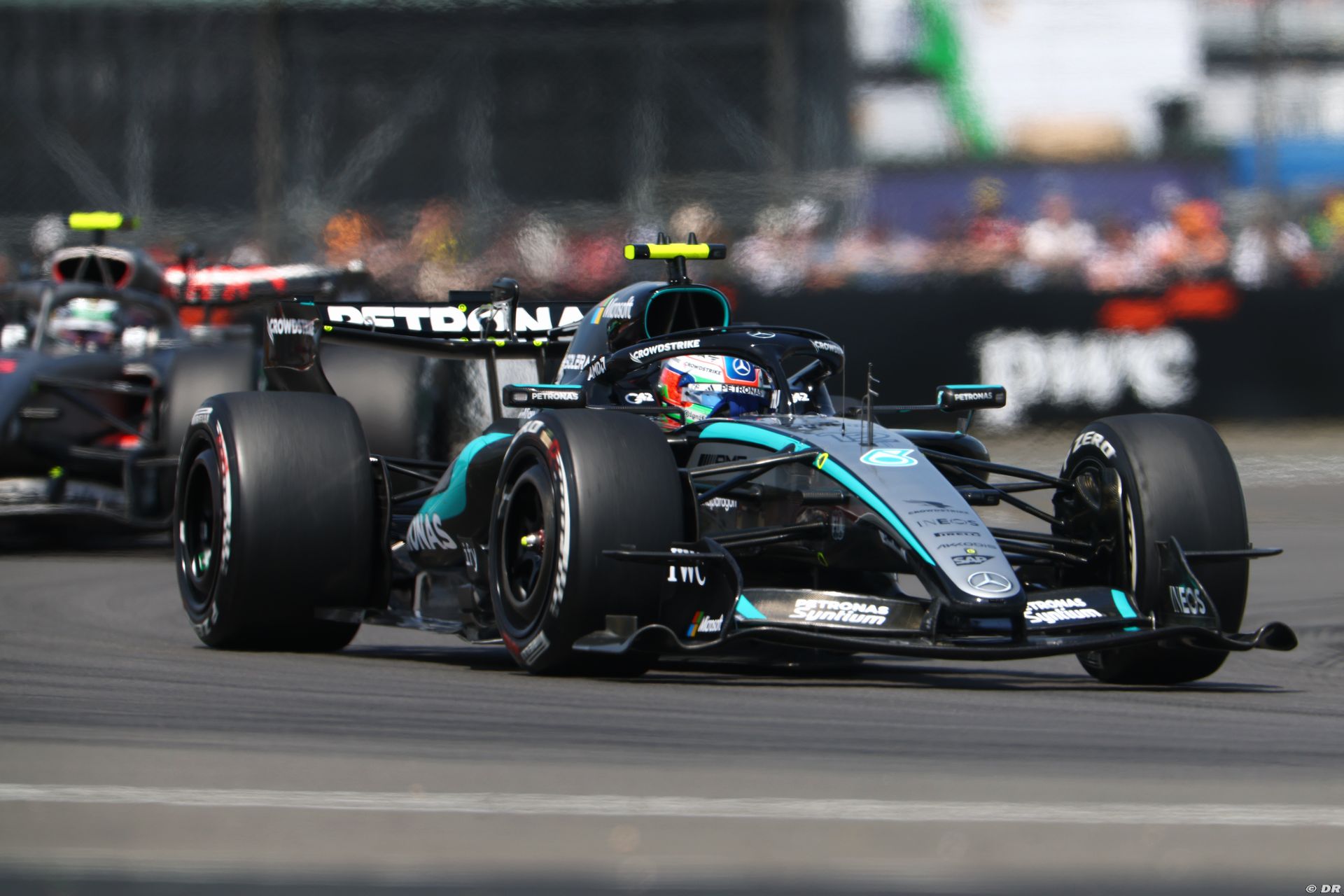 mercedes_25_-2.jpg
