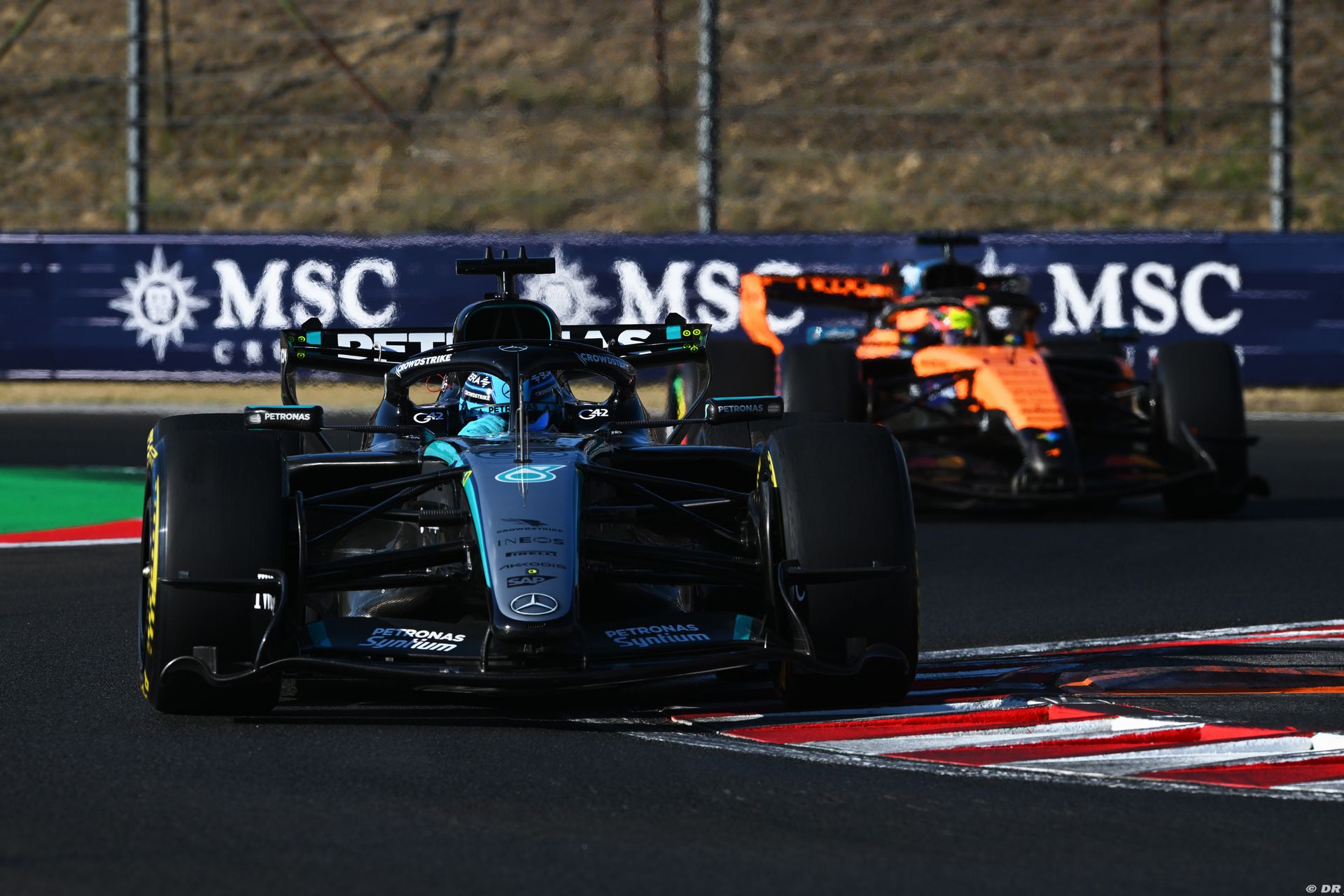 mercedes_25_-3.jpg