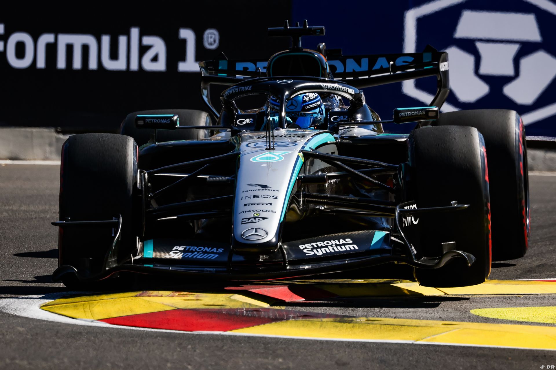 mercedes_43_-2.jpg