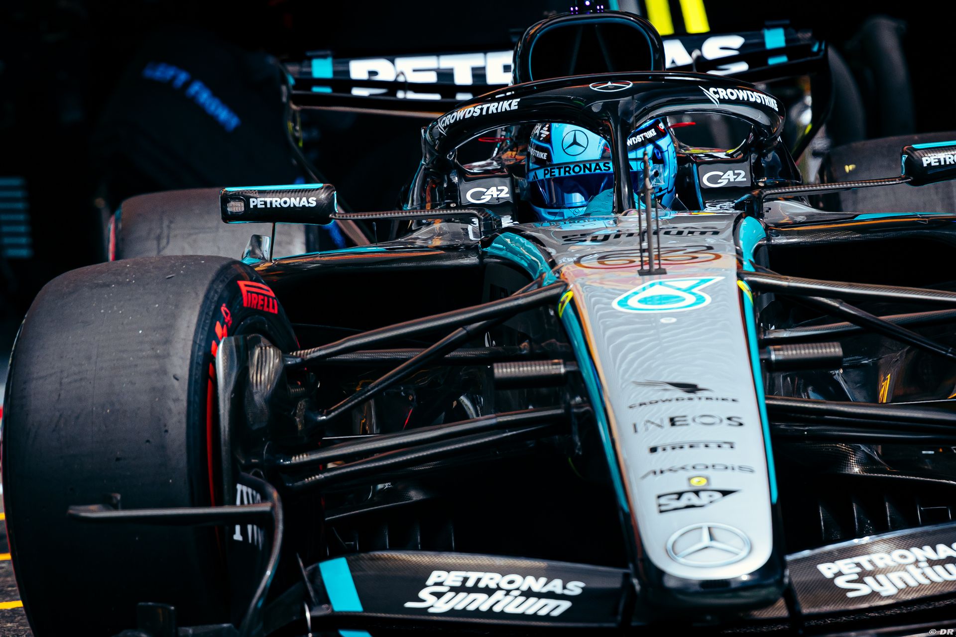 mercedes_74_.jpg