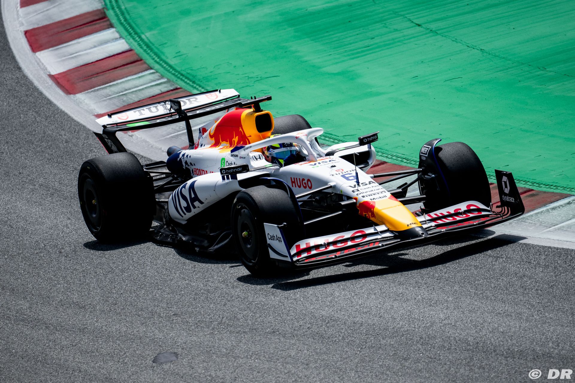 pirelli2026-racingbulls_5_.jpg