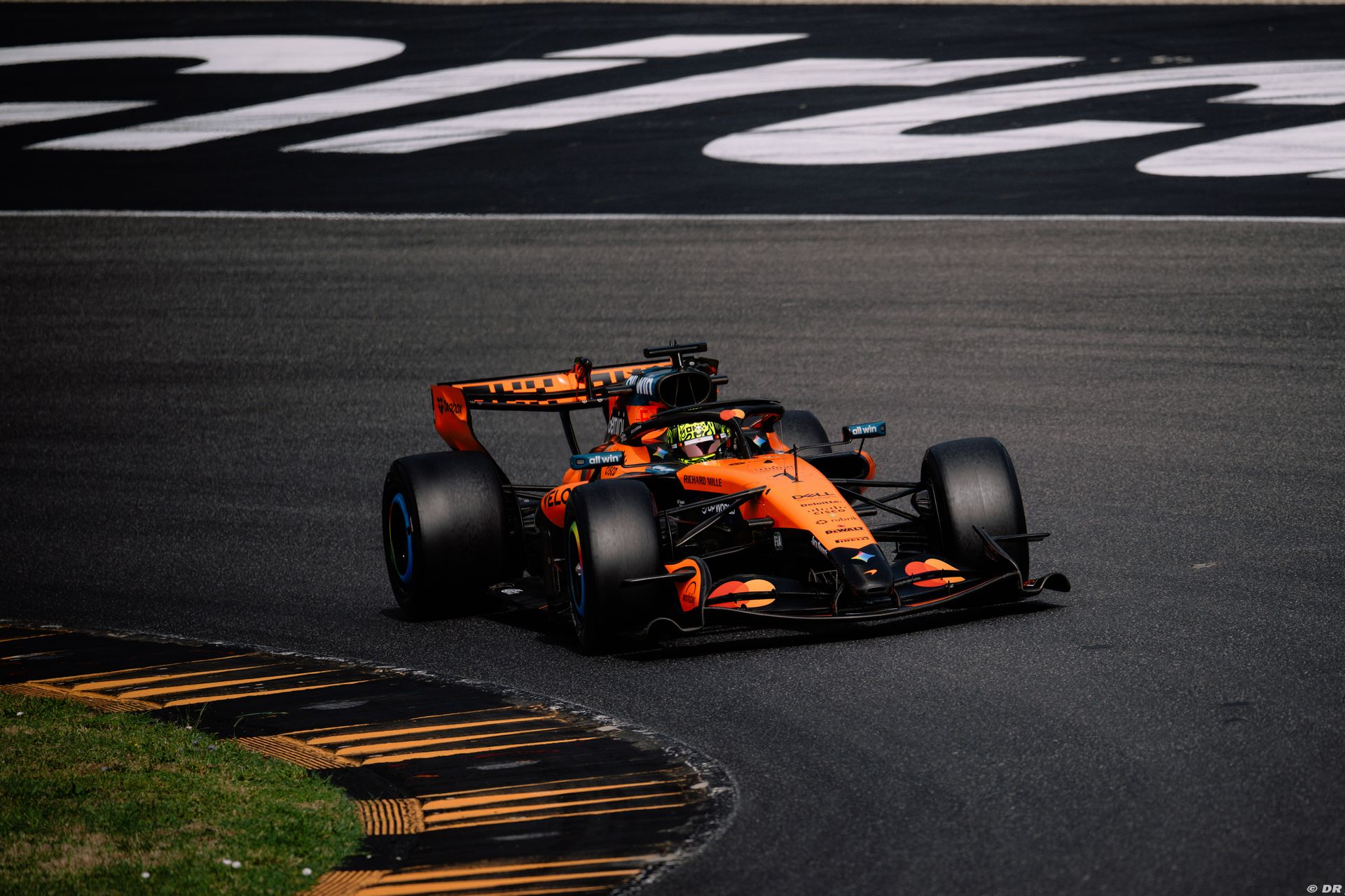 pirellitestmugello-landonorris6.jpg