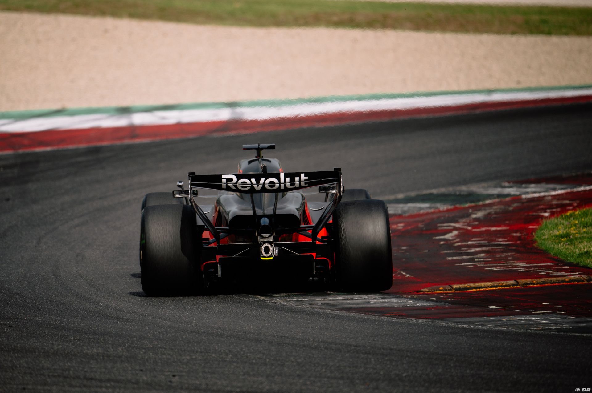 pirellitestmugello-nicohulkenberg9.jpg