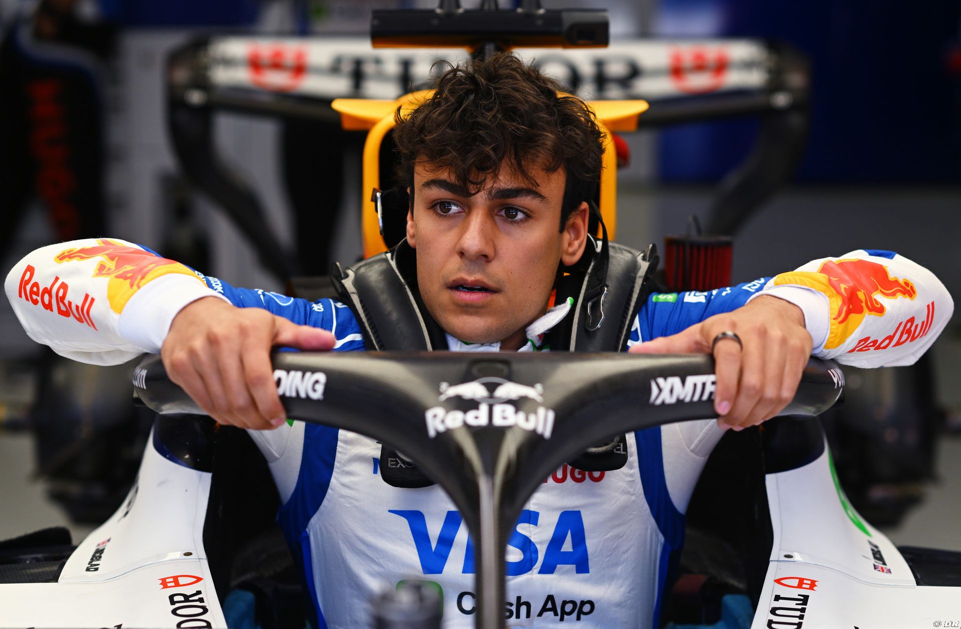 racingbulls_15_.jpg