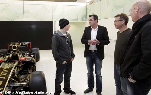 raikkonen-lotusrenault-16_291111-2.jpg