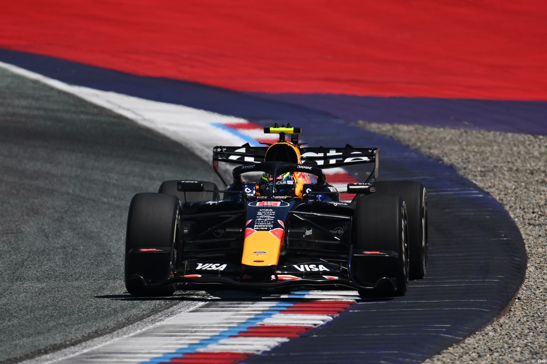 redbull_90_.jpg