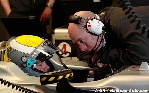 rosberg-test-02_280210.jpg