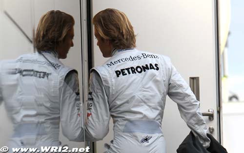rosberg-test-wri-01_110210.jpg