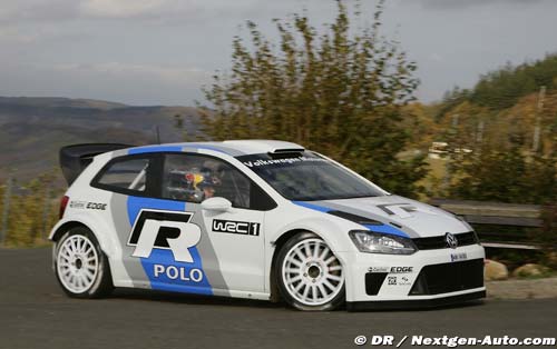 sainz-test-09_031111-2.jpg