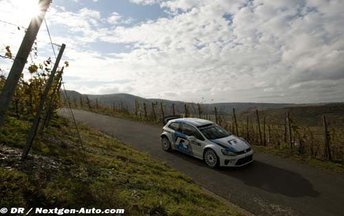 sainz-test-10_031111-2.jpg