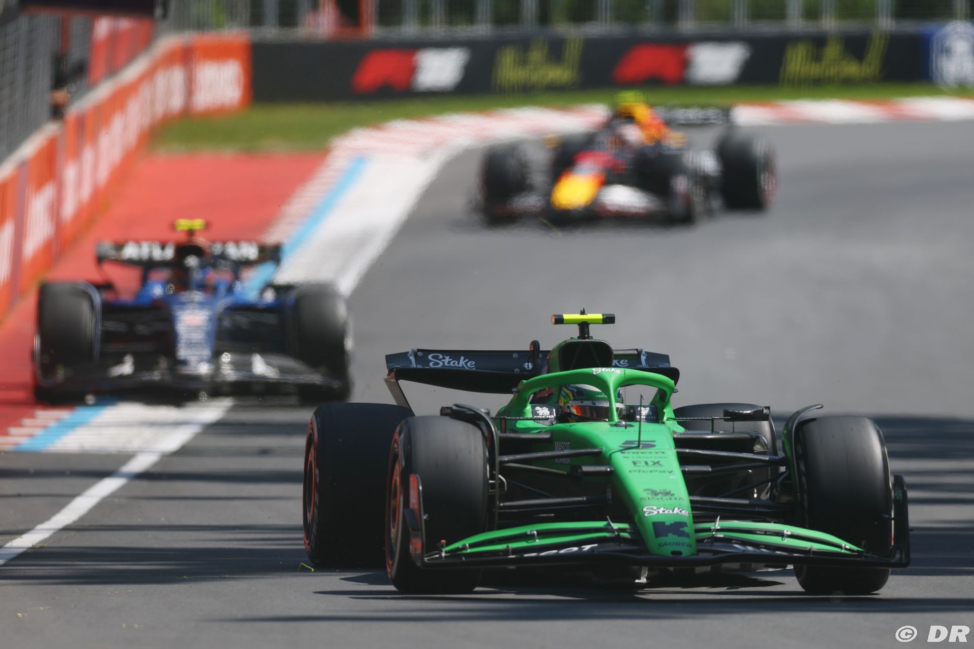 sauber3_80_.jpg
