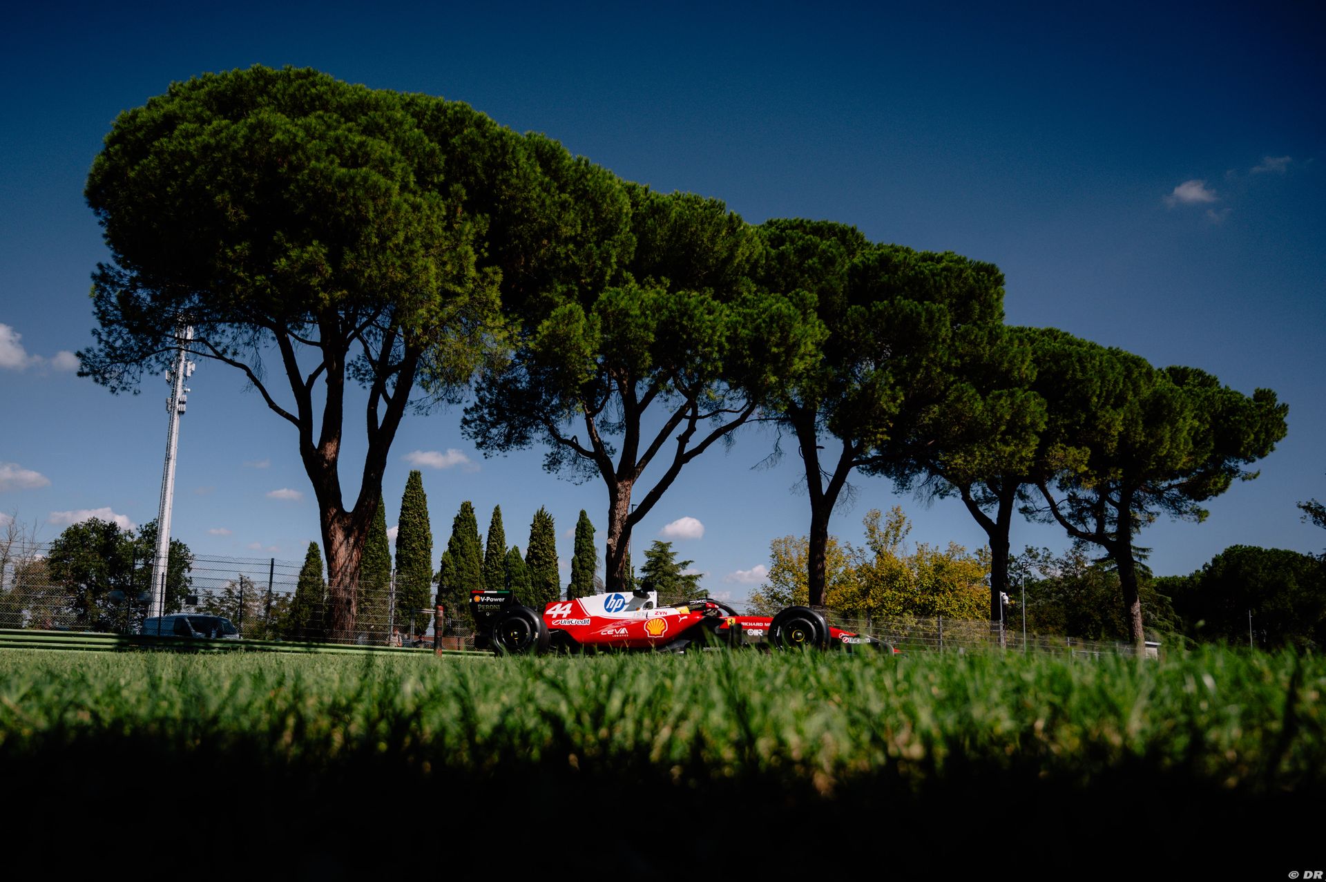 testpirelliimola-lewishamilton7.jpg
