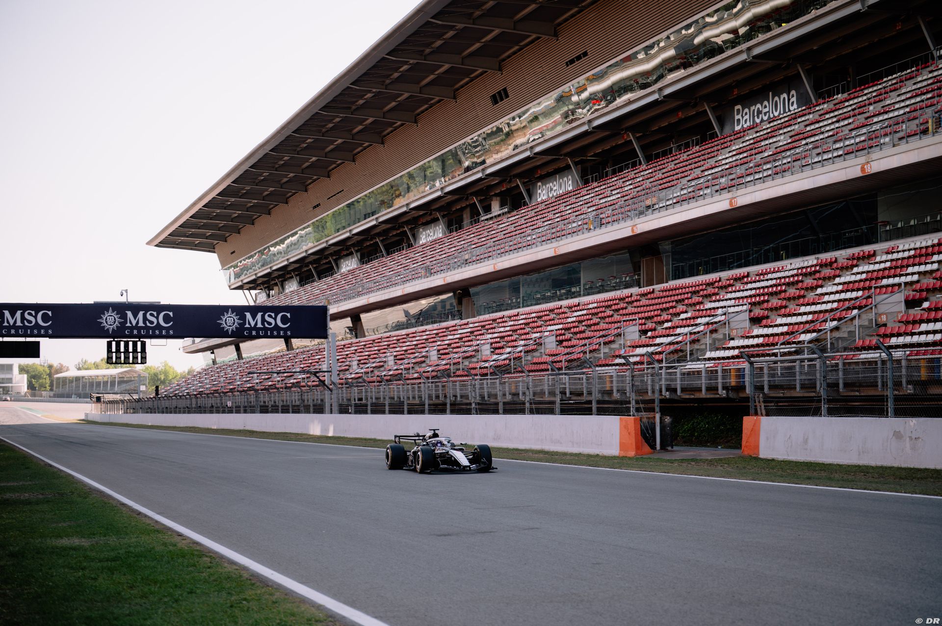 testsviluppopirellibarcellona-cadillac4.jpg