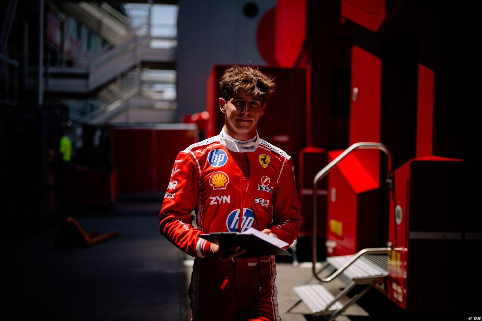 testsviluppopirellibarcellona-ferrari5-2.jpg