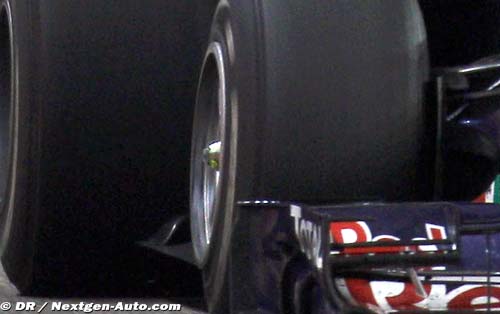 webber-singapore-01_260910.jpg