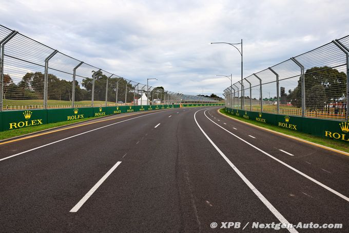 Melbourne to share F1 season opener slot