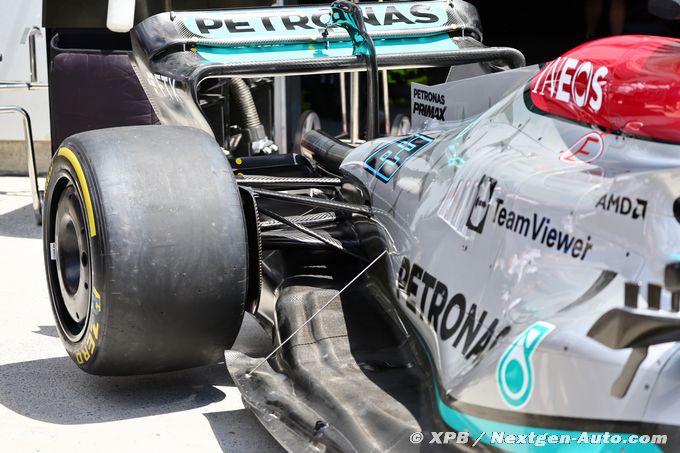 Mercedes removes controversial floor (…)