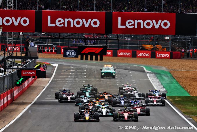 Première victoire en F1 pour Sainz (…)