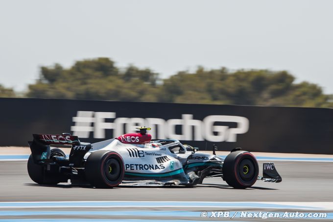 Mercedes F1 explique pourquoi la W13 (…)