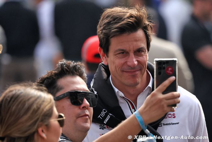 Wolff denies FIA source leaked (…)