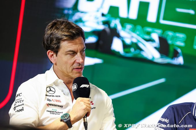 Wolff salue le succès de Red Bull (…)