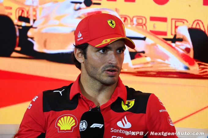 Ferrari : Sainz voit 'beaucoup (…)