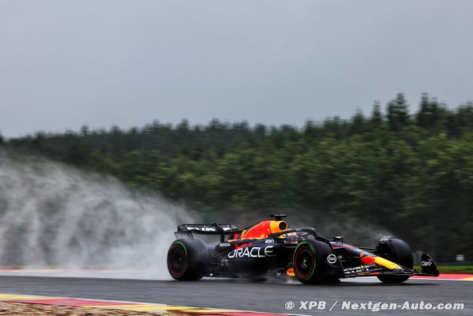 Verstappen prend de justesse la pole (…)