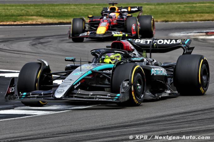 Hamilton renoue avec la victoire (…)